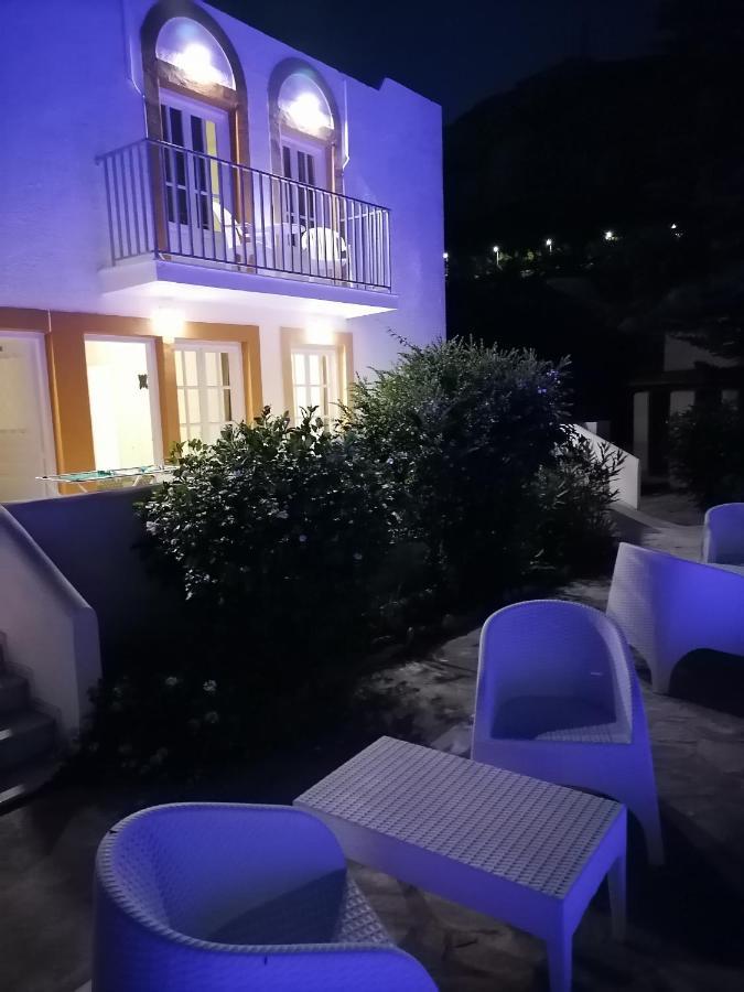 Katerina Apartments Kalymnos Town ภายนอก รูปภาพ
