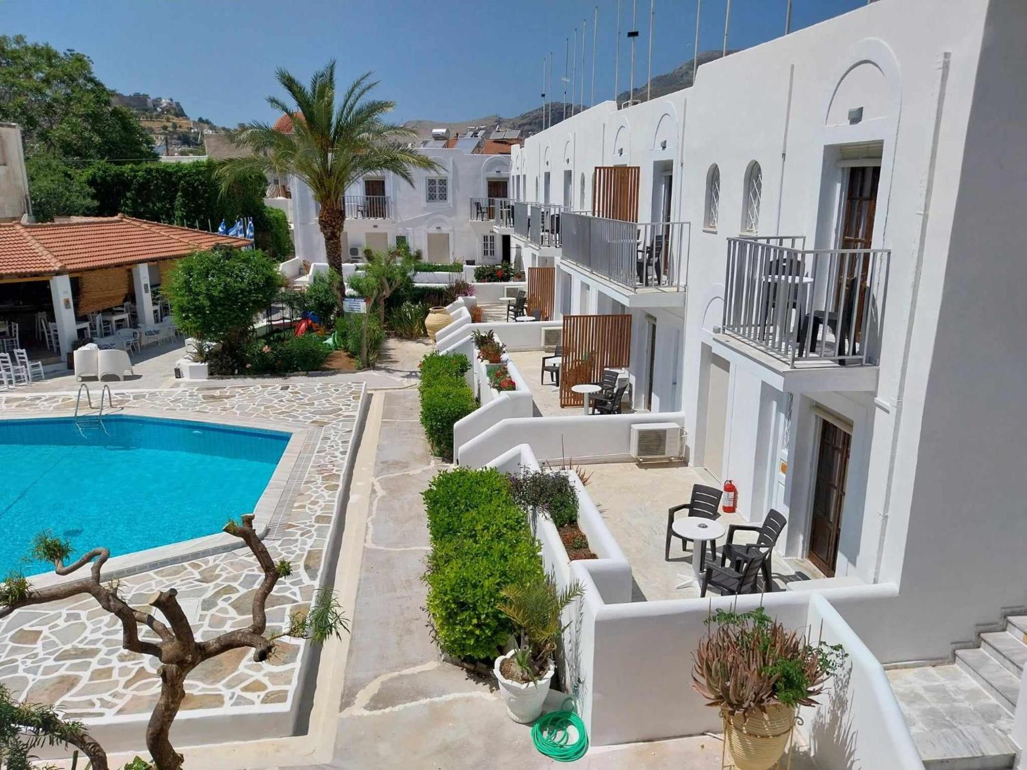Katerina Apartments Kalymnos Town ภายนอก รูปภาพ