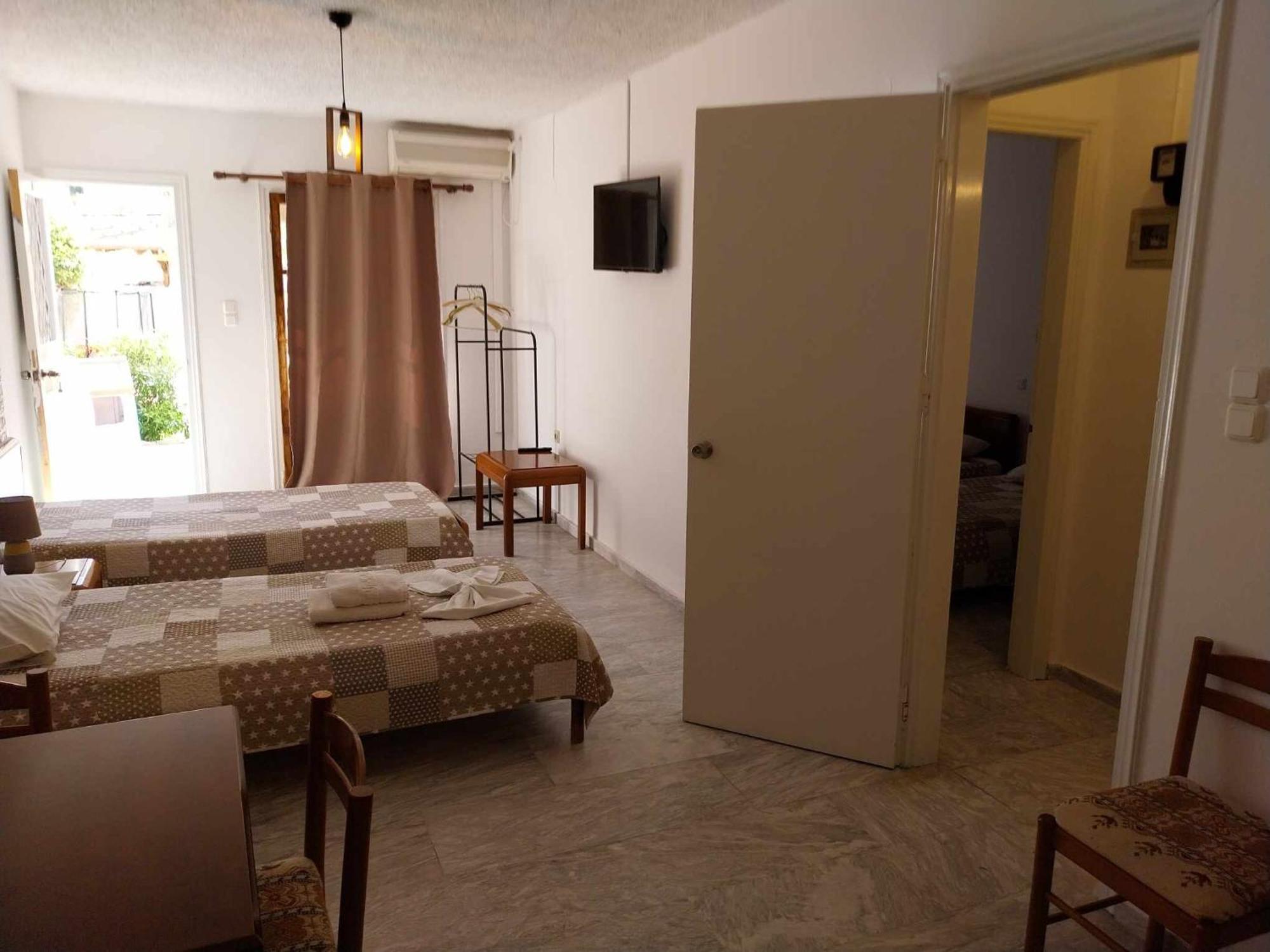 Katerina Apartments Kalymnos Town ภายนอก รูปภาพ
