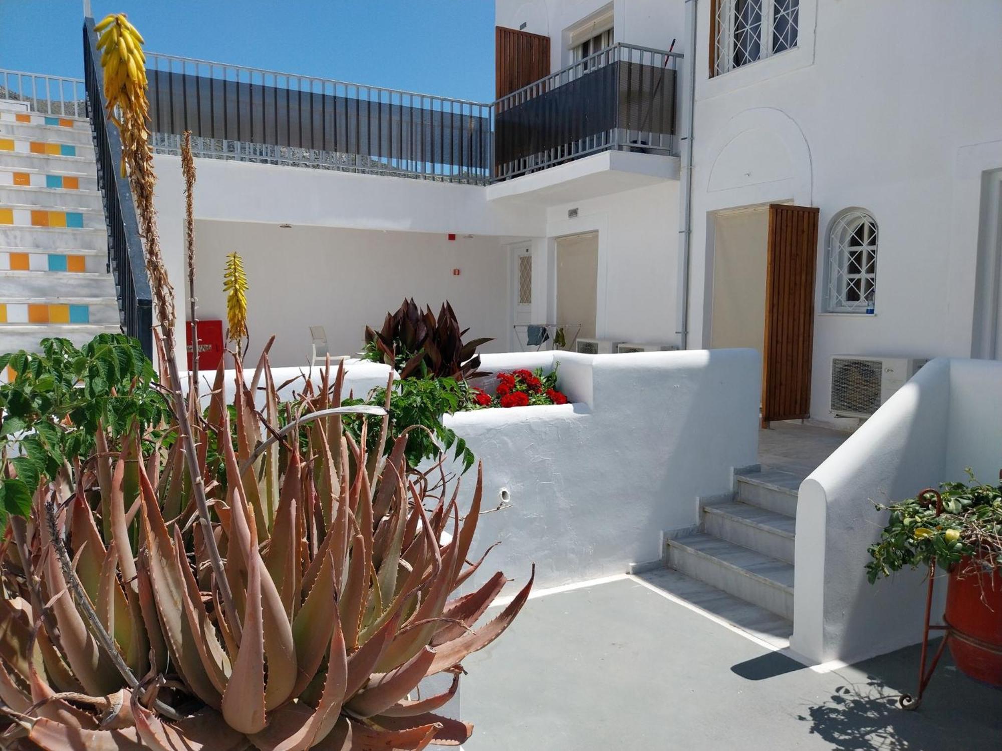 Katerina Apartments Kalymnos Town ภายนอก รูปภาพ
